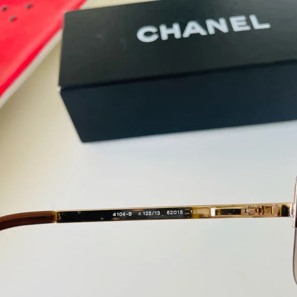 RARE π Vintage Chanel Rimless Purple gold sunglasses - Picture 9 of 14